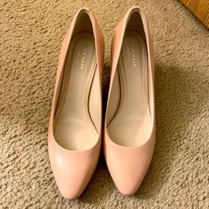 Brand new never been worn Cole Haan Pump Nude Leather size 8.5